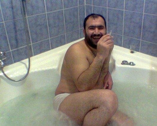 3g porno film kadının memesini öptü